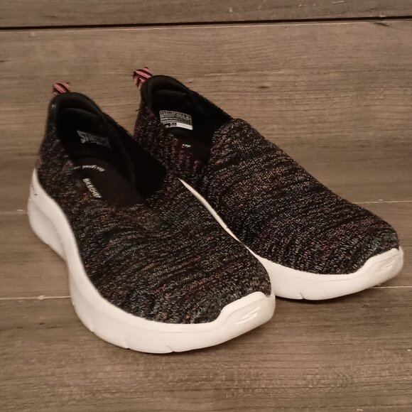Sketchers Go Walk Women Slip On Sneakers Size 7.5 Black Multi Colored - Picture 3 of 16